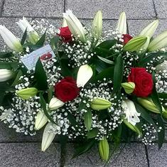 Casket Spray Red Rose and Lily 2&#39;