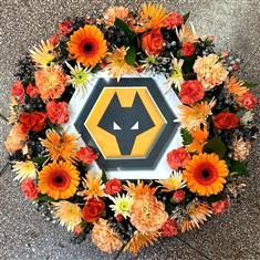 Open wreath with Wolves logo